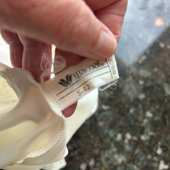 Wacoal cream satin slip chemise nightgown. Sexy. Lingerie dress. like new. Lace. - Picture 15 of 16